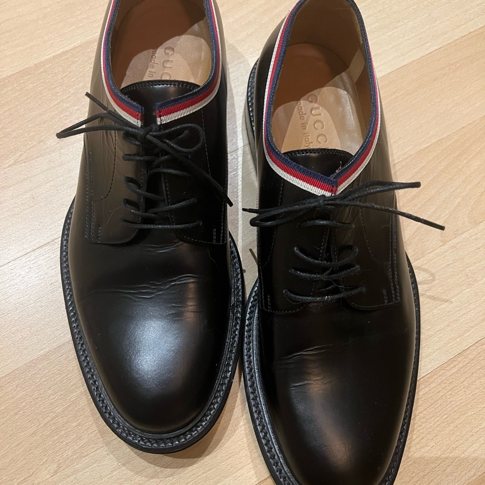 Gucci leather lace ups. Worn 1 time.